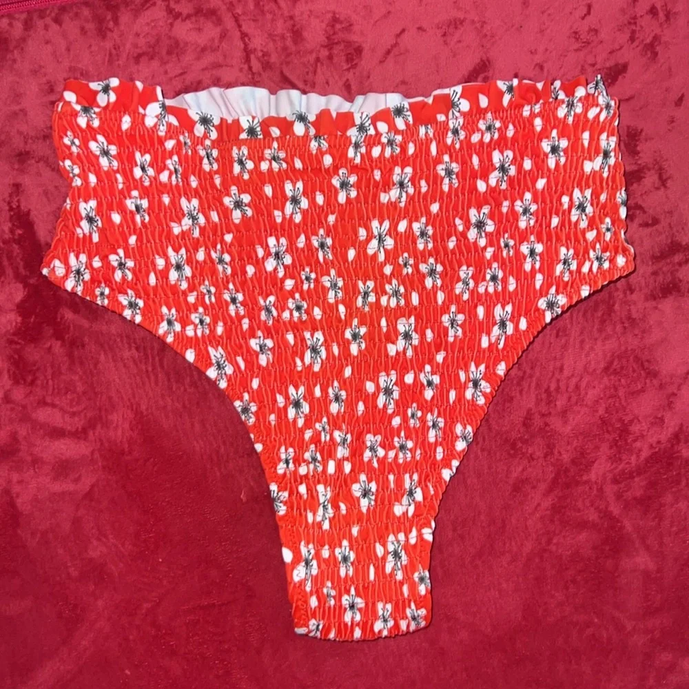 VOLAFA High Waisted Swimsuit Bandeau Ruffled Smocked Ruched 2 Pc Bikini Set.